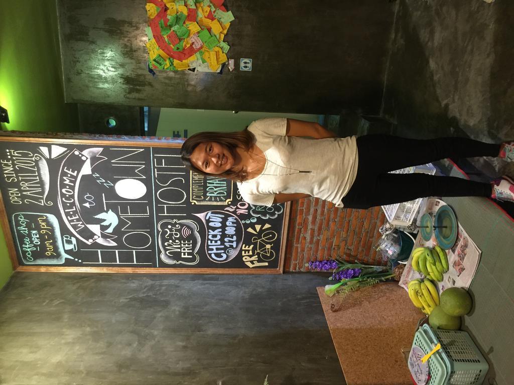 Hometown Hostel Samut Songkhram Dış mekan fotoğraf