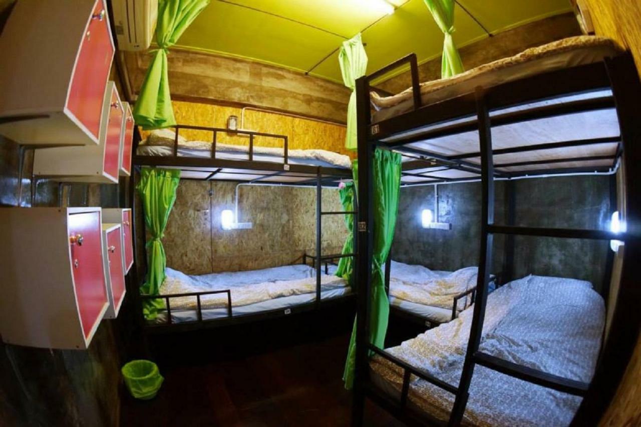 Hometown Hostel Samut Songkhram Dış mekan fotoğraf