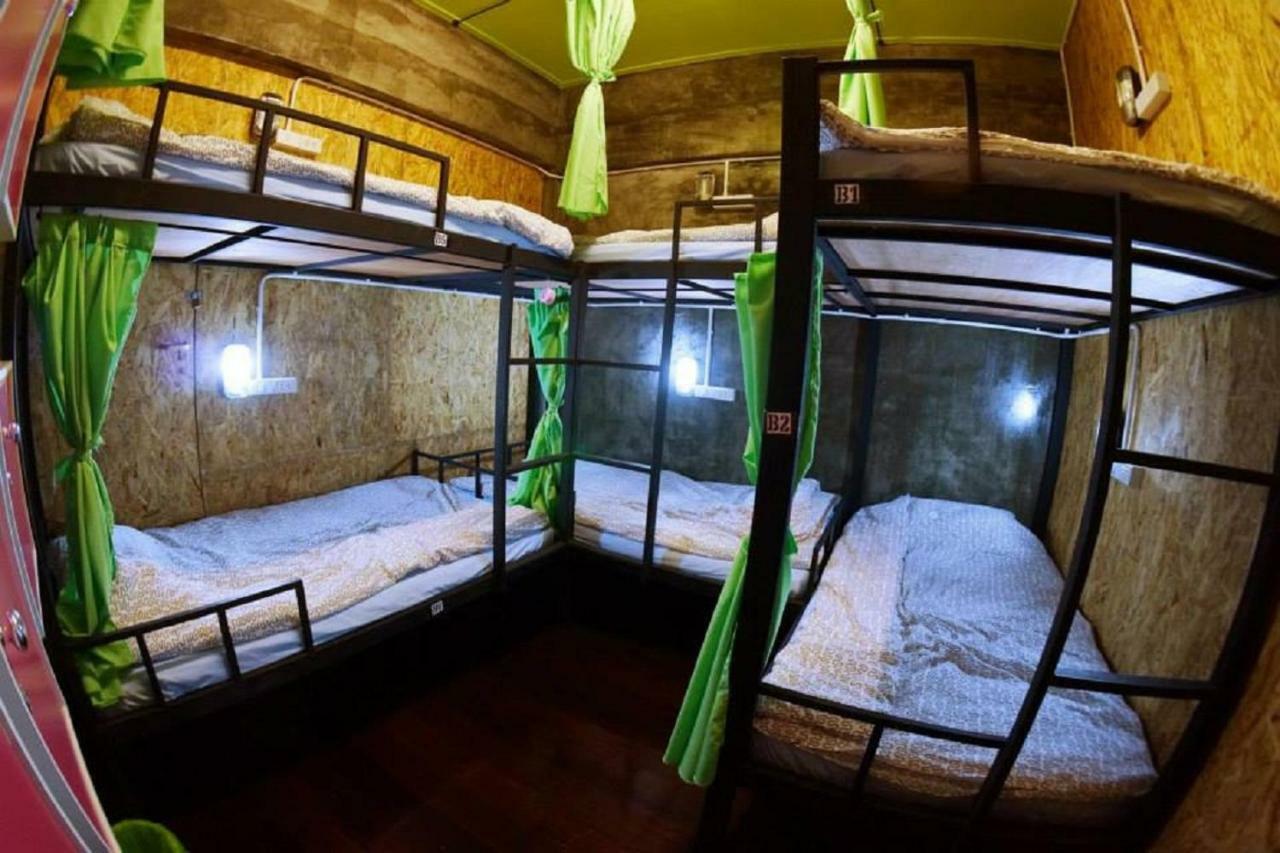 Hometown Hostel Samut Songkhram Dış mekan fotoğraf